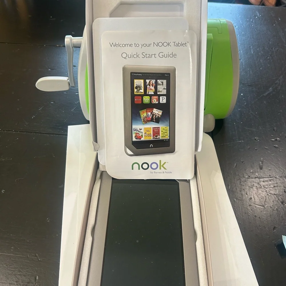 Nook by Barnes and Noble.. NIB